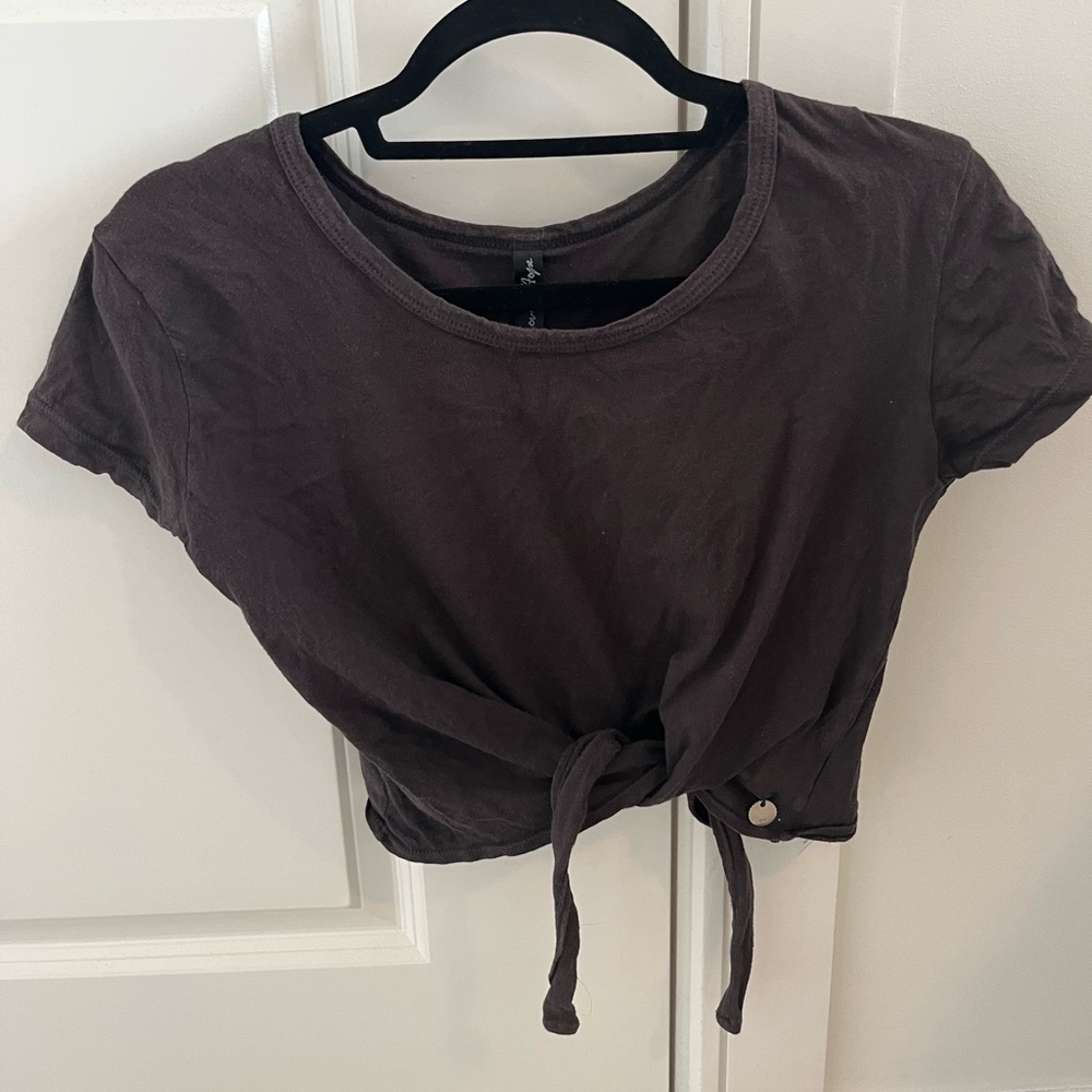 47 Street Brown Tie Front Crop Tee